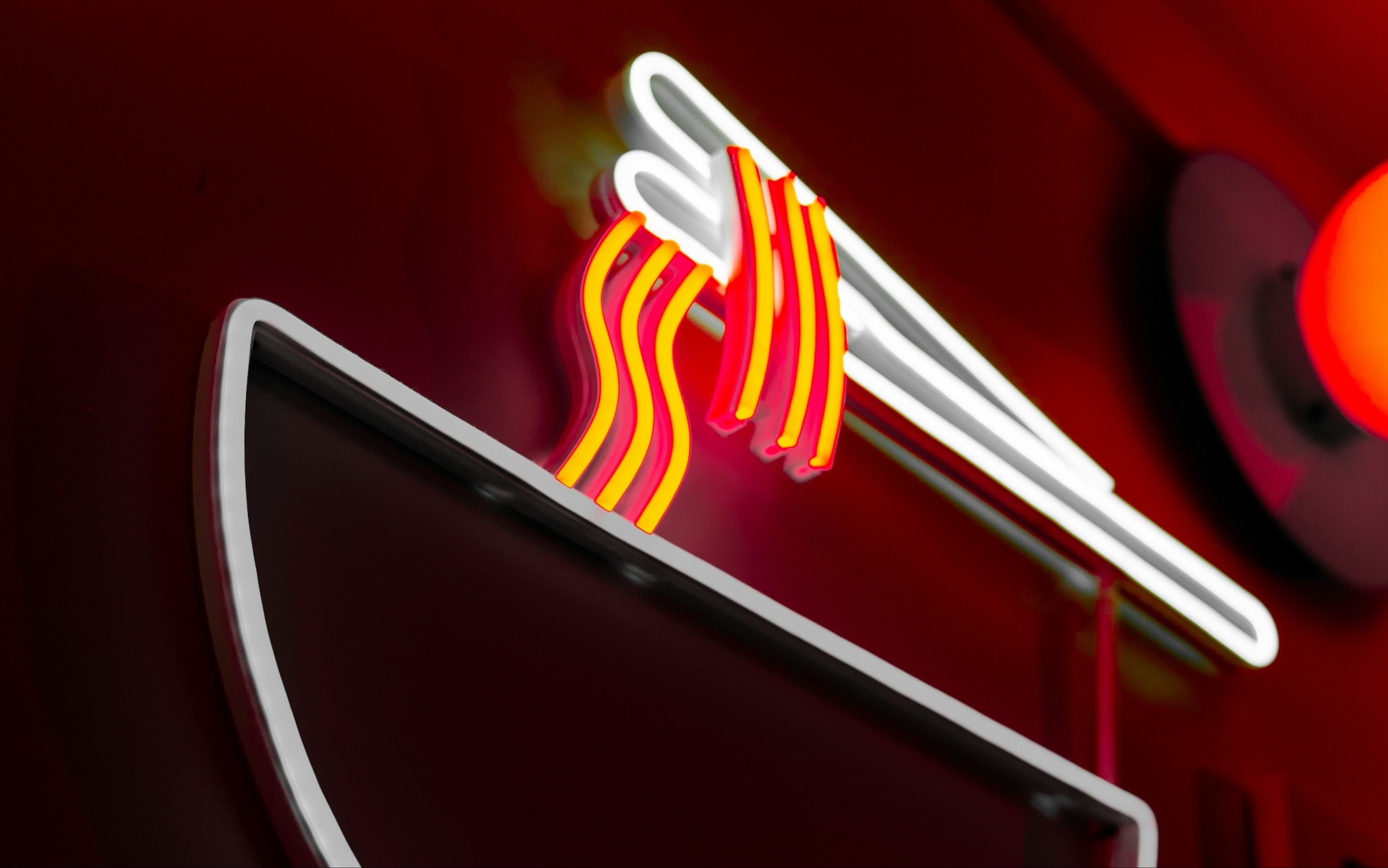 Generative AI for Analyzing Customer Feedback